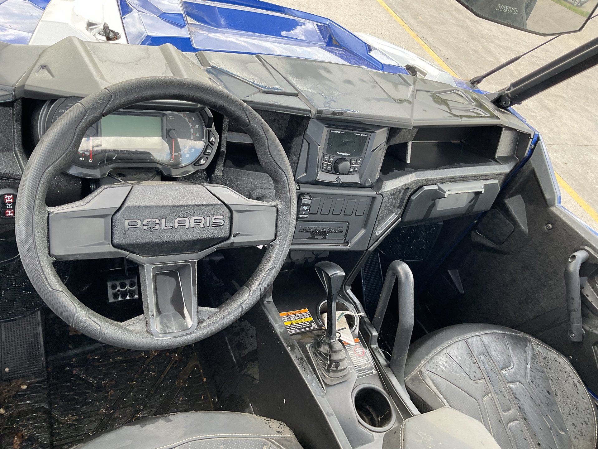 2024 Polaris General XP 1000 Premium - View 2