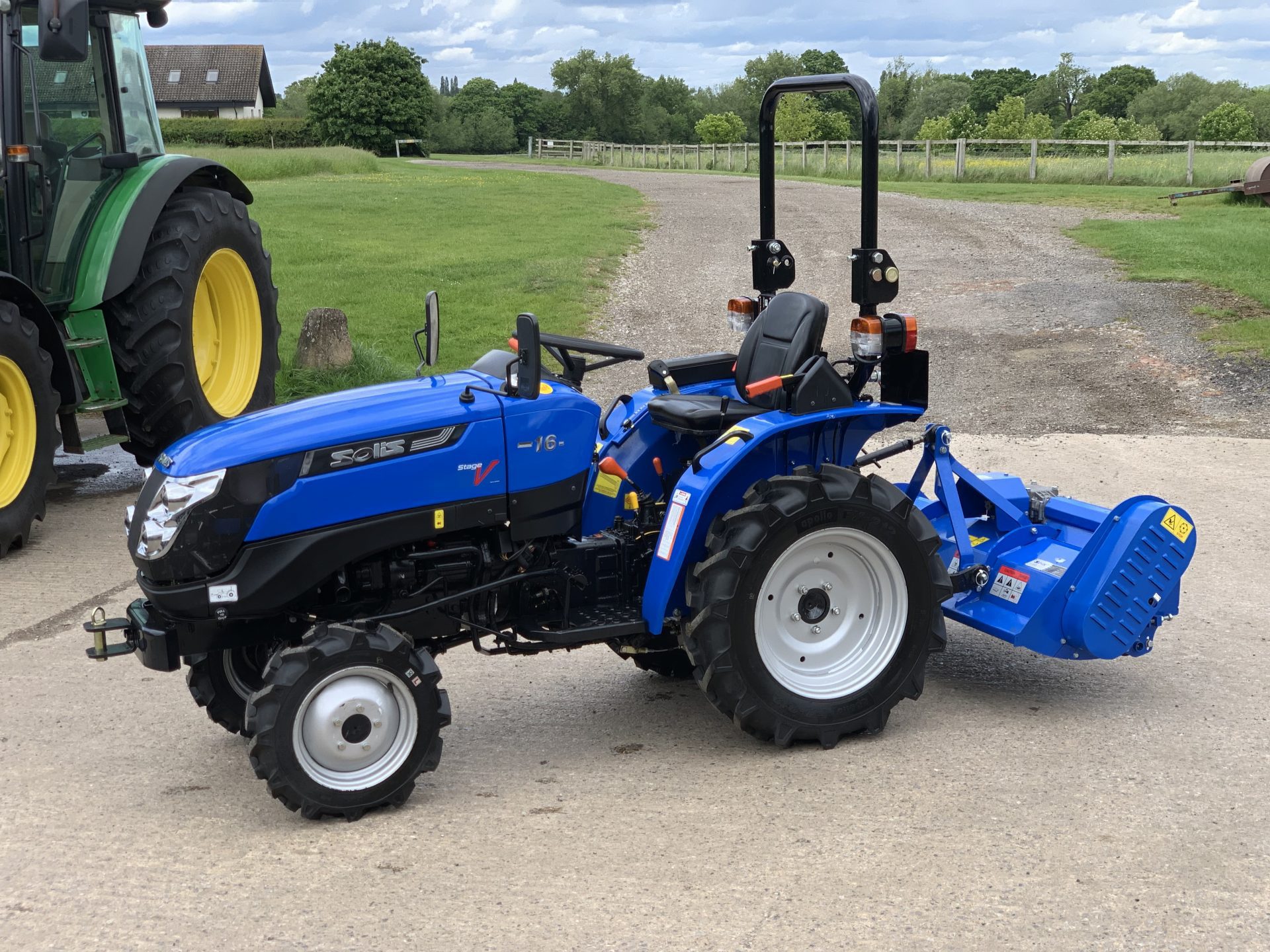 Solis 26 Compact Tractors - View 5
